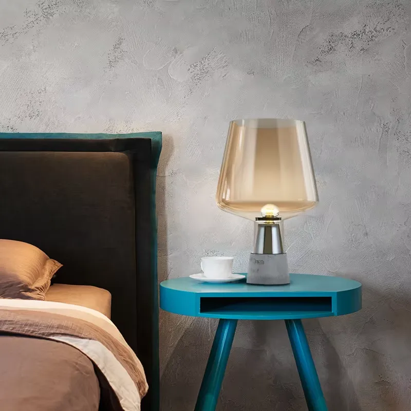مصباح طاولة إسكندنافي إبداعي ب - مراجعة Light Switch وسعره