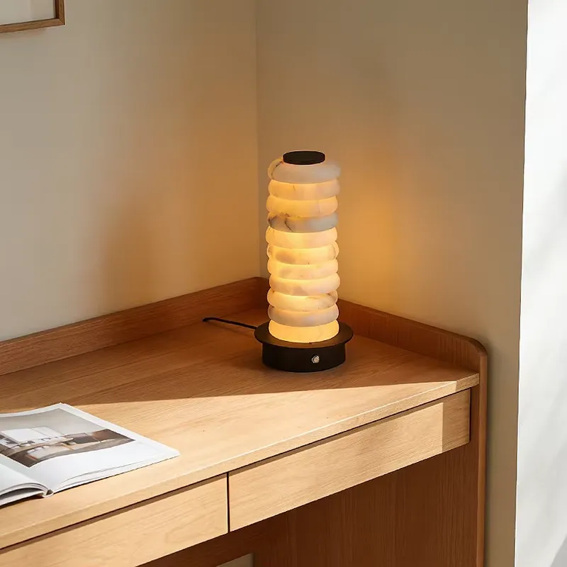 مصباح مكتب رخامي إسباني فاخر ب - مراجعة Light Switch وسعره
